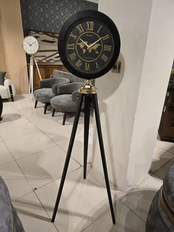 ساعت ایستاده کوچک